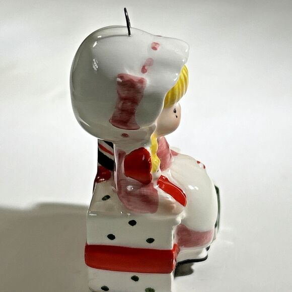 Vintage 1970s Joan‎ Walsh Anglund Girl w/ Gifts Ceramic Christmas Ornament Japan - Picture 4 of 6